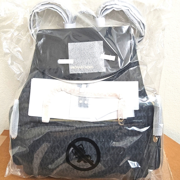 Michael Kors Black Jet Set Large Logo Backpack - Picture 1 of 5